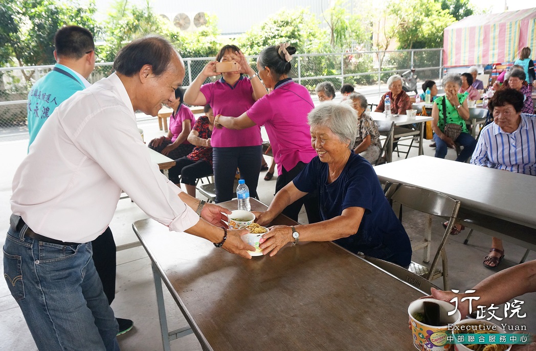 湯副執行長出席南投縣草屯鎮石川社區長照2.0說明會，共6張圖片