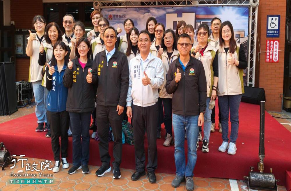 2025年12月06日李貴富副執行長出席苗栗縣頭份市戶政事務所暨頭份市信義、仁愛里民社區活動中心啟用典禮，共3張圖片