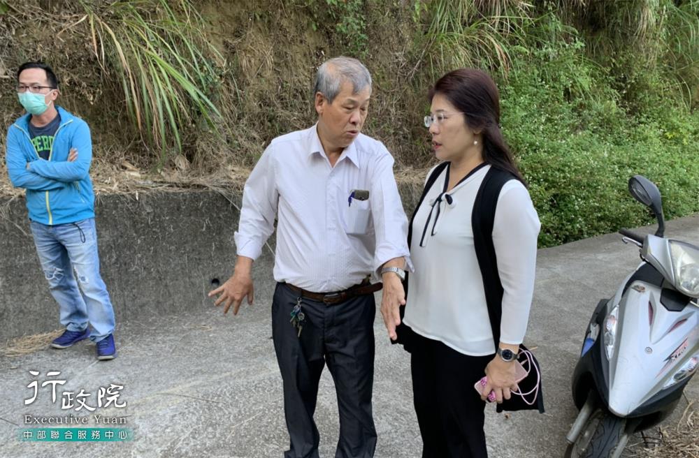 吳副執行長至頭份市會勘濫坑段160-1等地號滯洪農塘改善工程，共3張圖片