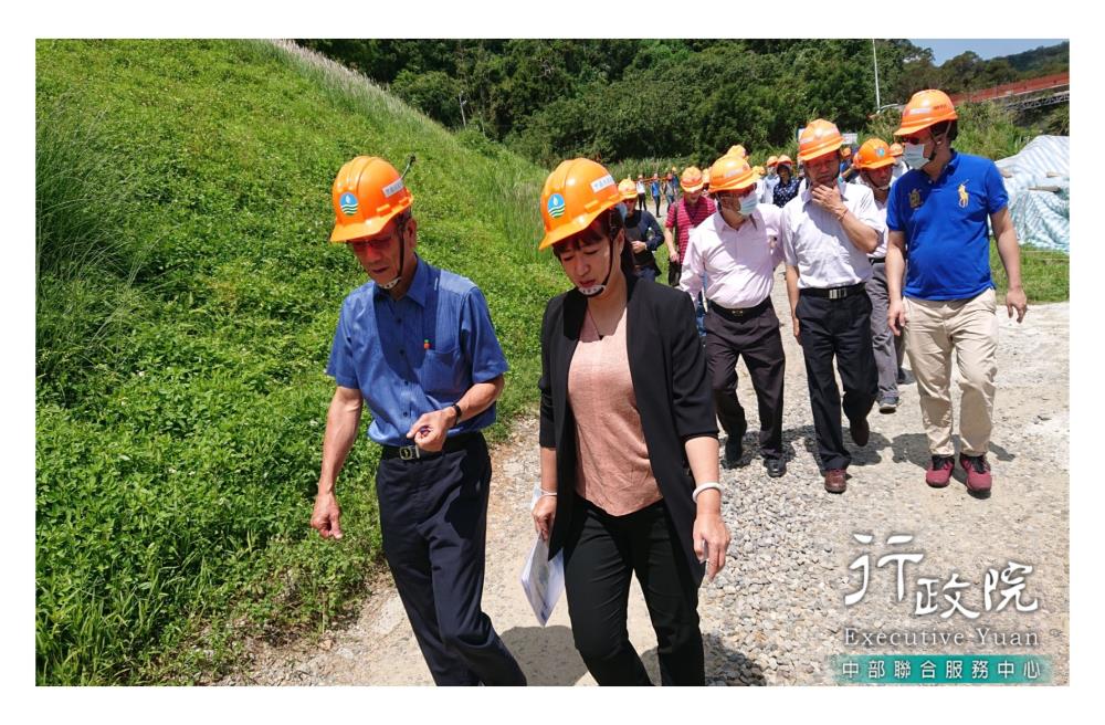 蔡培慧執行長出席苗栗三義鯉魚潭水庫景山小水力發電現勘了解施工情形，以及推動策略成果，共3張圖片