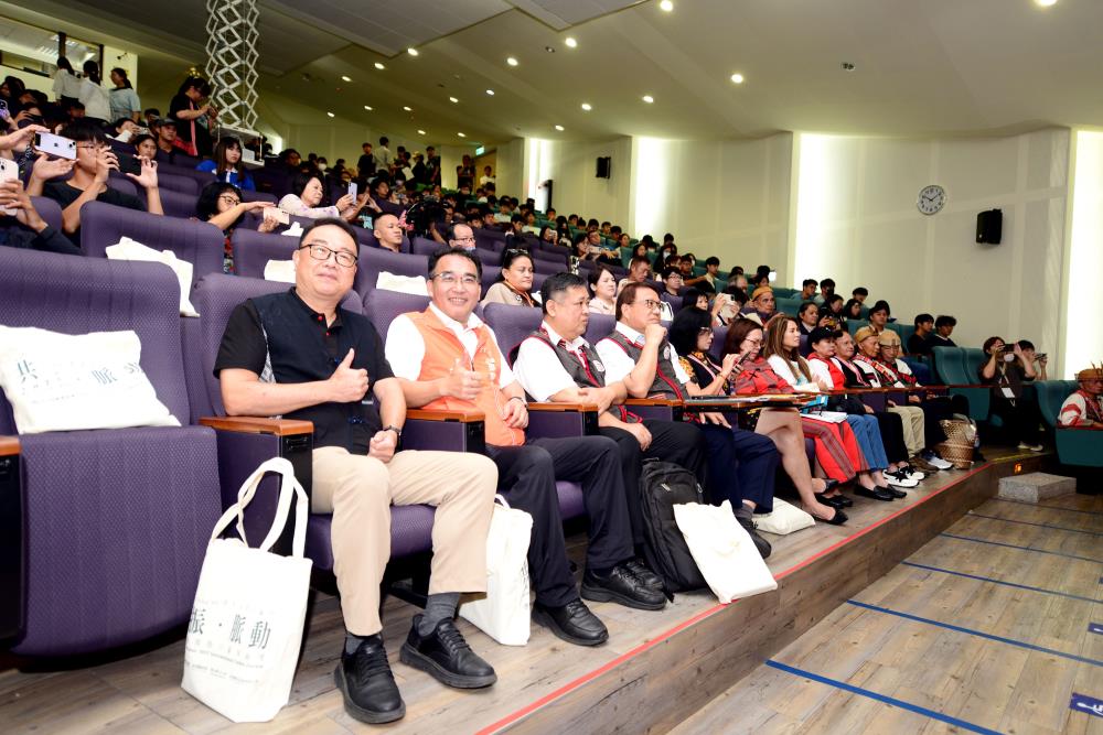2025年9月26日李貴富副執行長參加2025國際口簧琴論壇開幕式，共2張圖片